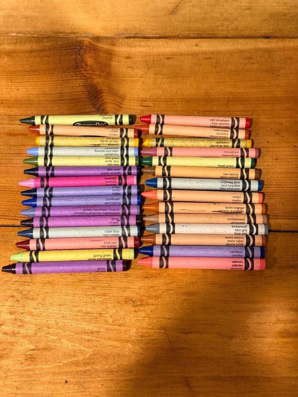 Crayola Crayons Lot Of 26 Assorted Colors Used Good Retire Dandelion Rare